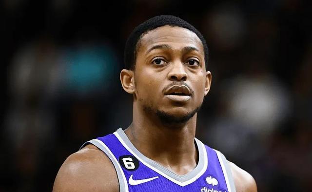 他在暂停时 他在暂停时