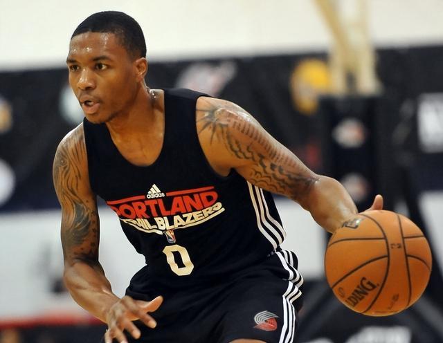 球员价格持 球员价格持