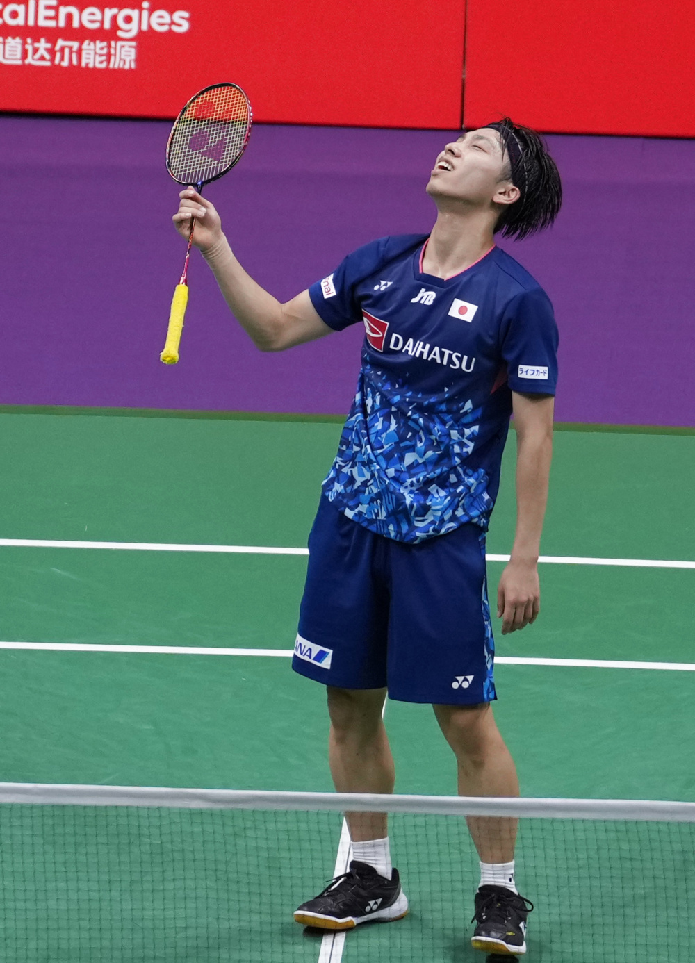 处于落后状 处于落后状