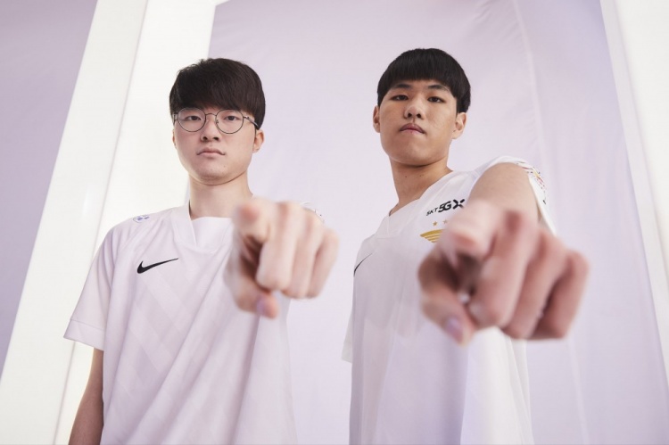 到看台的联 到看台的联